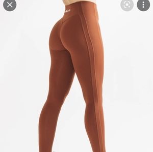 Alphalete Pulse Kinetic Legging - cinnamon